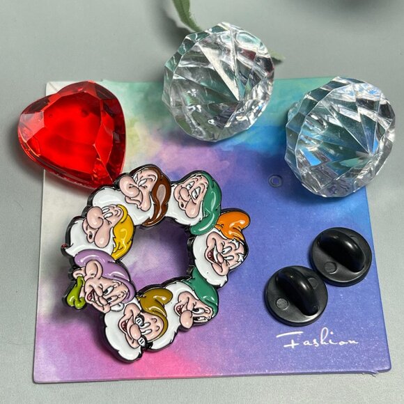 Seven Dwarfs Wreath Lapel Pin Snow White Princess Pin Badge Brooch Jewelry - Picture 3 of 8